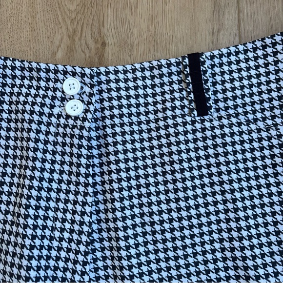 Nike Golf Women’s Shorts - Picture 2 of 7